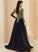 Tulle Ball-Gown/Princess Sequins Prom Dresses Lace With Train V-neck Sweep Blanche