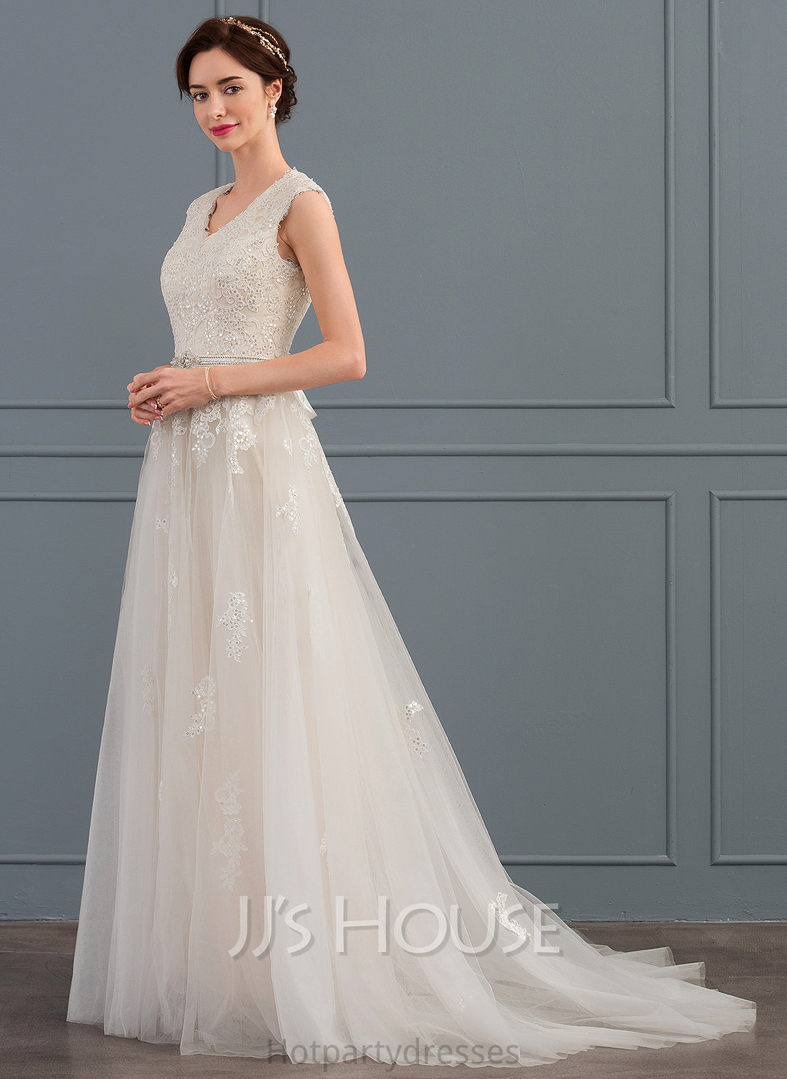 With Tulle Wedding Sequins Bow(s) V-neck Kristin Beading A-Line Dress Sweep Train Wedding Dresses