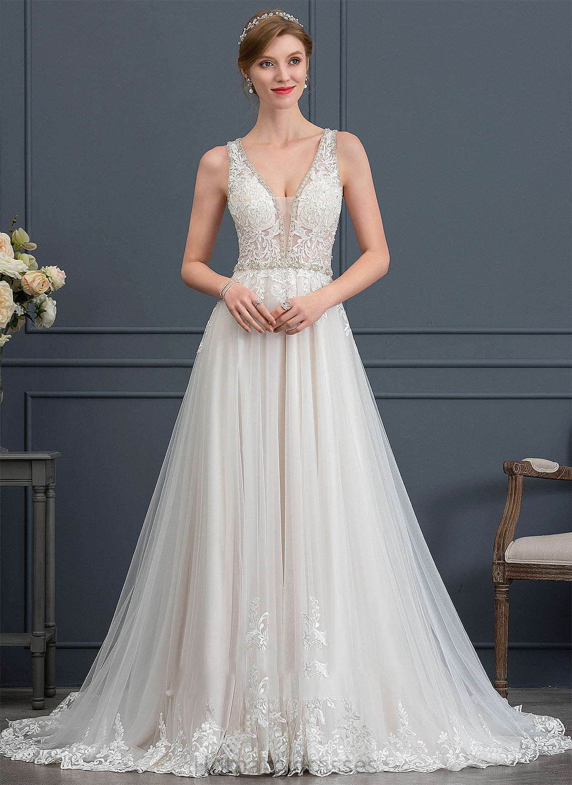 Ball-Gown/Princess Wedding Dresses Wedding Sequins With Beading Dress Train V-neck Court Eva Tulle