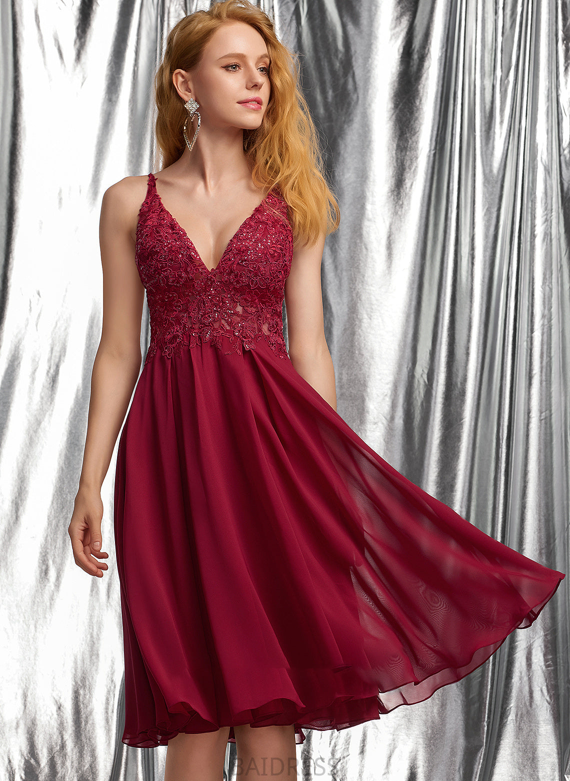Chiffon A-Line V-neck Knee-Length Kirsten Prom Dresses Sequins With