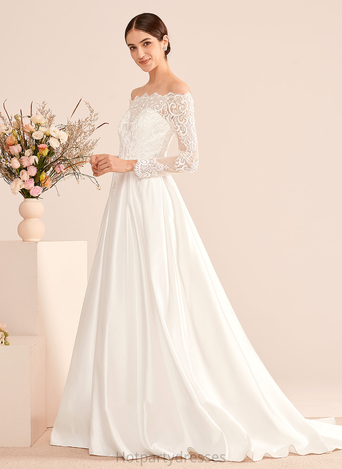 Reese Train Wedding Dress Court Ball-Gown/Princess Wedding Dresses With Lace Off-the-Shoulder